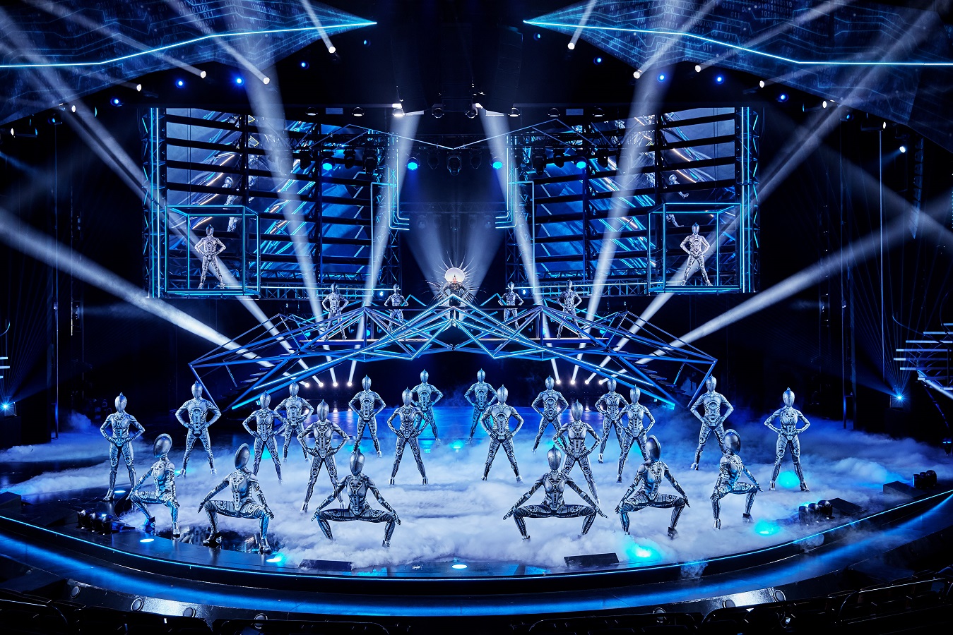 vivid grand show berlin friedrichstadt palast
