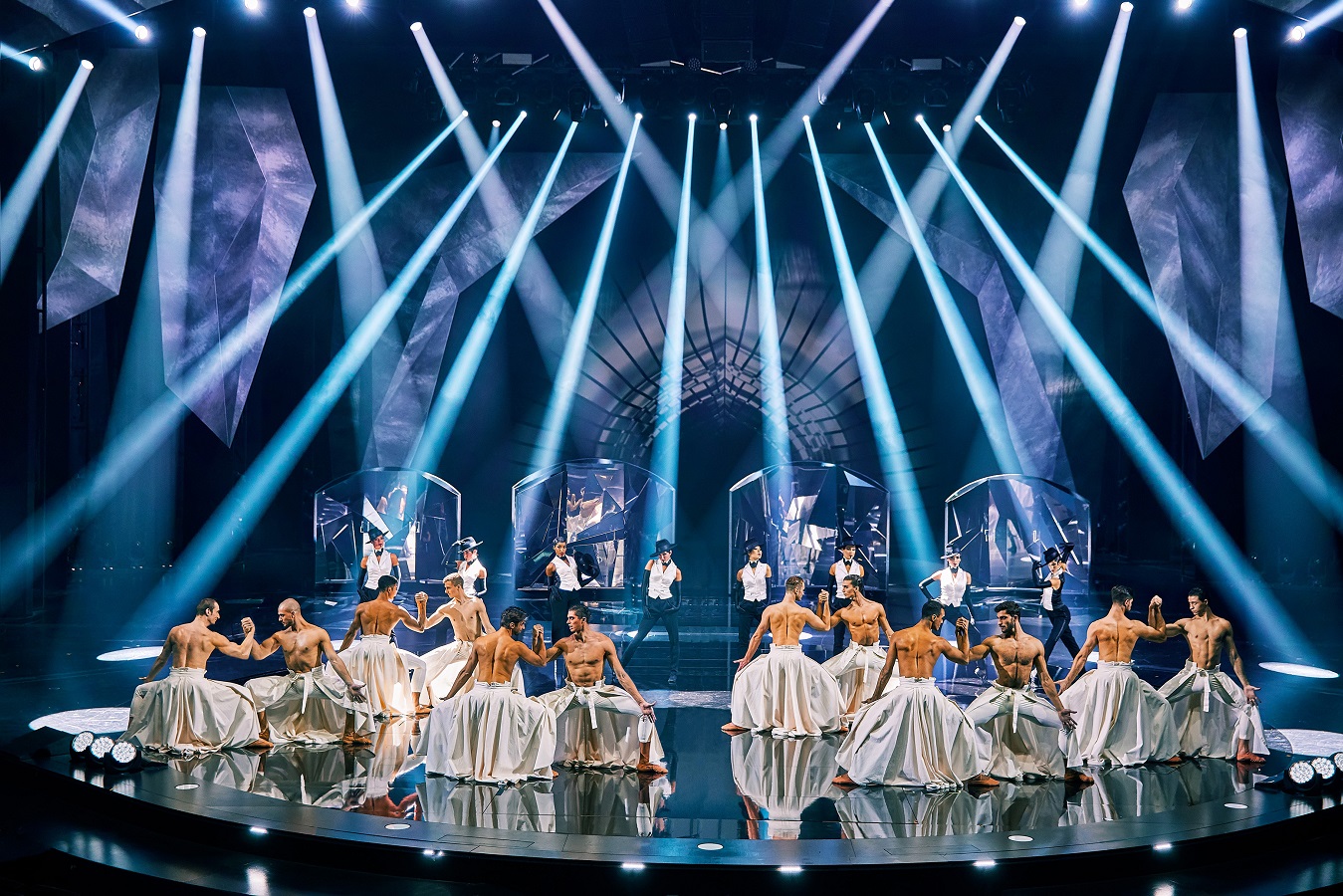 vivid grand show berlin friedrichstadt palast