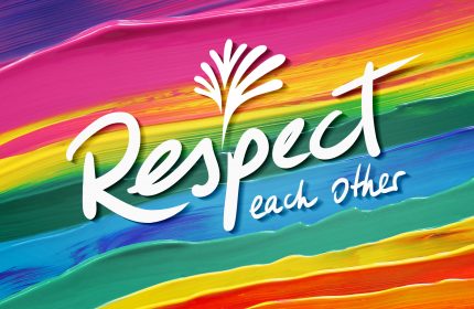  Logo mit regenbogenfarbenem Hintergrund und mit Aufschrift Respect Each Other, Weiterleitung auf die Respect Each Other Seite