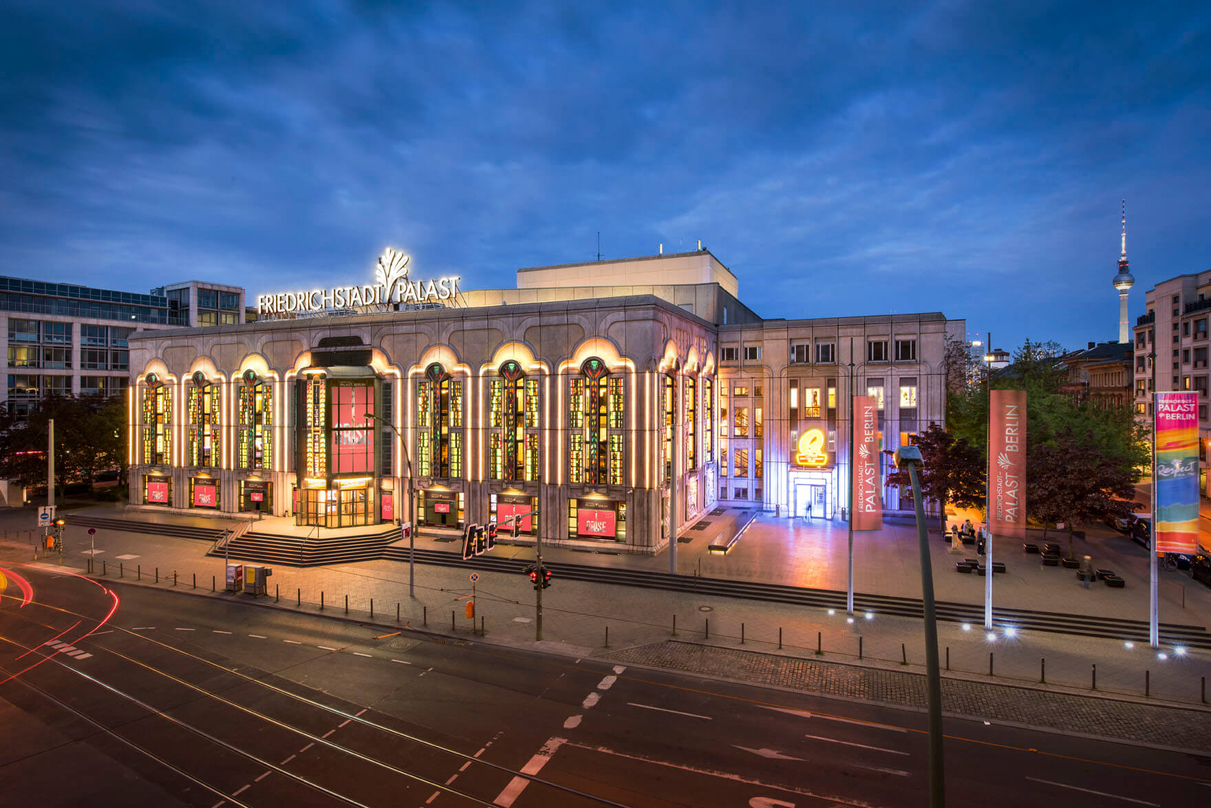 FriedrichstadtPalast Größte Theaterbühne der Welt