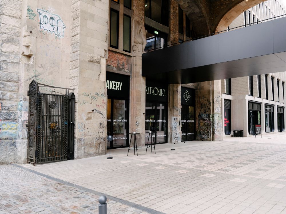 JKACCESS_FOTOGRAFISKA_ClaraBar_3 Tacheles Berlin – eine Legende im Wandel der Zeit